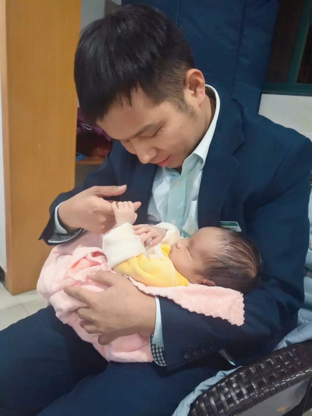 江西吉安综合柜员毛必荣.jpg