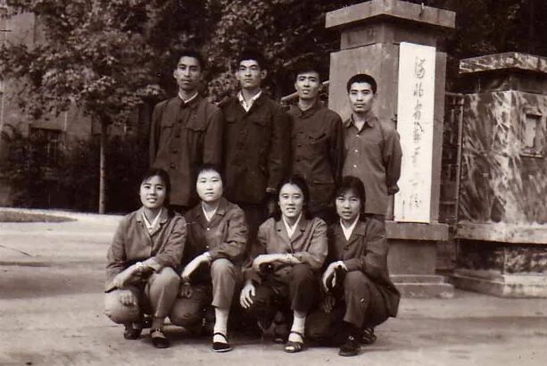 1975��  �ӱ�ʡ�ʵ�ѧУ.jpg